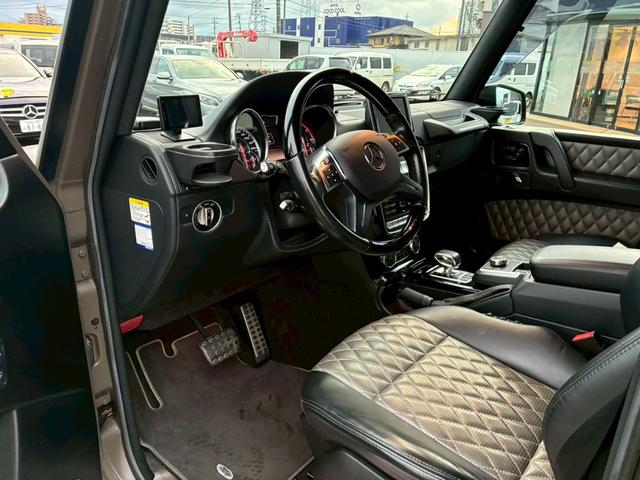 Ｇクラス 　Ｇ６３　ＡＭＧ　３５ｔｈ　国内限定３５台　左ハンドル　サンルーフ　純正ナビ　ＴＶ　２２インチＡＷ　ＥＴＣ　３６０°ドラレコ　バックカメラ　ＧＰＳレーダー（20枚目）