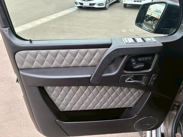 Ｇクラス 　Ｇ６３　ＡＭＧ　３５ｔｈ　国内限定３５台　左ハンドル　サンルーフ　純正ナビ　ＴＶ　２２インチＡＷ　ＥＴＣ　３６０°ドラレコ　バックカメラ　ＧＰＳレーダー（22枚目）