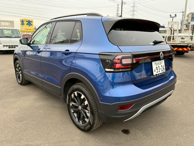 Ｔ－クロス ＴＳＩ　１ｓｔ　純正ナビ　ＴＶ　バックカメラ　ＥＴＣ　レーダークルーズコントロール　ブラインドスポットモニター（7枚目）
