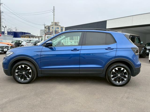 Ｔ－クロス ＴＳＩ　１ｓｔ　純正ナビ　ＴＶ　バックカメラ　ＥＴＣ　レーダークルーズコントロール　ブラインドスポットモニター（8枚目）