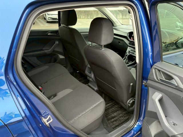 Ｔ－クロス ＴＳＩ　１ｓｔ　純正ナビ　ＴＶ　バックカメラ　ＥＴＣ　レーダークルーズコントロール　ブラインドスポットモニター（11枚目）