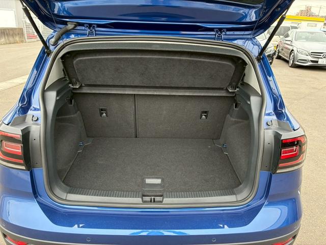 Ｔ－クロス ＴＳＩ　１ｓｔ　純正ナビ　ＴＶ　バックカメラ　ＥＴＣ　レーダークルーズコントロール　ブラインドスポットモニター（13枚目）