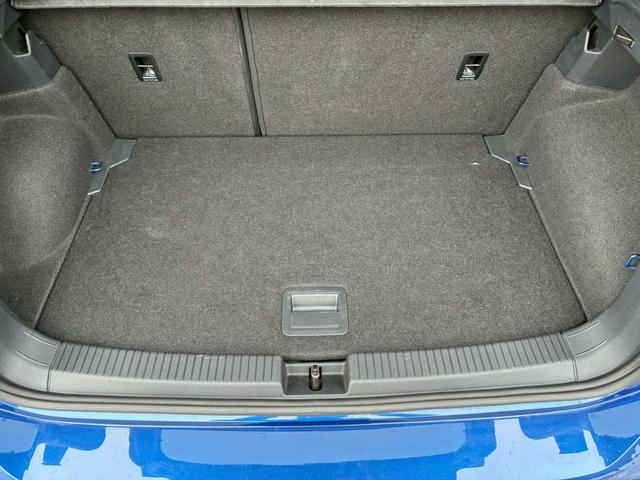 Ｔ－クロス ＴＳＩ　１ｓｔ　純正ナビ　ＴＶ　バックカメラ　ＥＴＣ　レーダークルーズコントロール　ブラインドスポットモニター（14枚目）