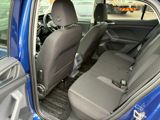 Ｔ－クロス ＴＳＩ　１ｓｔ　純正ナビ　ＴＶ　バックカメラ　ＥＴＣ　レーダークルーズコントロール　ブラインドスポットモニター（17枚目）