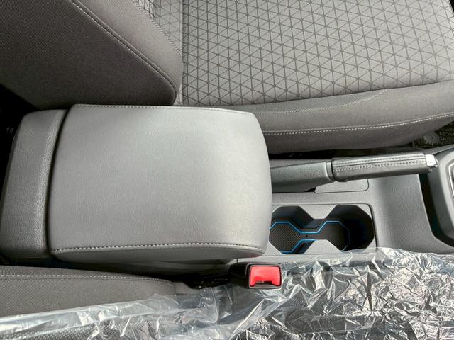 Ｔ－クロス ＴＳＩ　１ｓｔ　純正ナビ　ＴＶ　バックカメラ　ＥＴＣ　レーダークルーズコントロール　ブラインドスポットモニター（28枚目）