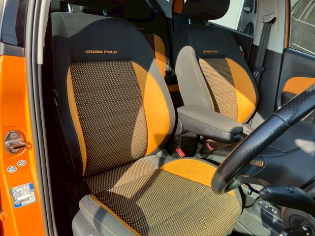 ポロ クロスポロ オレンジ! 社外ナビ・テレビ・ETC・ドライブレコーダー付き。スタッドレスアルミセット4本付き。車検付き。(12枚目)