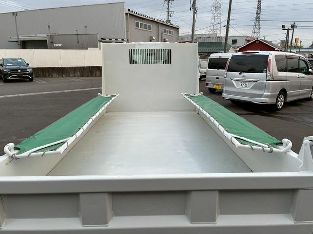 エルフトラック 強化ダンプ 強化ダンプ フルフラットロー 載積2000k ディーゼル3000cc 走行距離89951km 5MT エアコン パワステ パワーウインドー(10枚目)