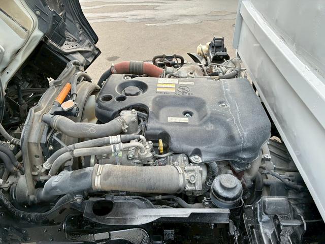 エルフトラック 強化ダンプ 強化ダンプ フルフラットロー 載積2000k ディーゼル3000cc 走行距離89951km 5MT エアコン パワステ パワーウインドー(34枚目)