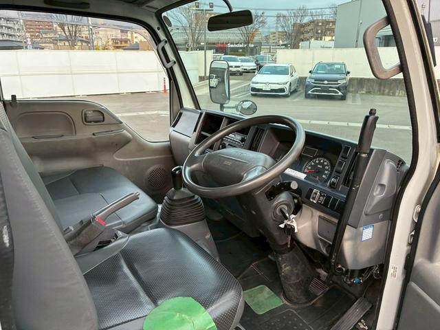 エルフトラック 強化ダンプ 強化ダンプ フルフラットロー 載積2000k ディーゼル3000cc 走行距離89951km 5MT エアコン パワステ パワーウインドー(36枚目)