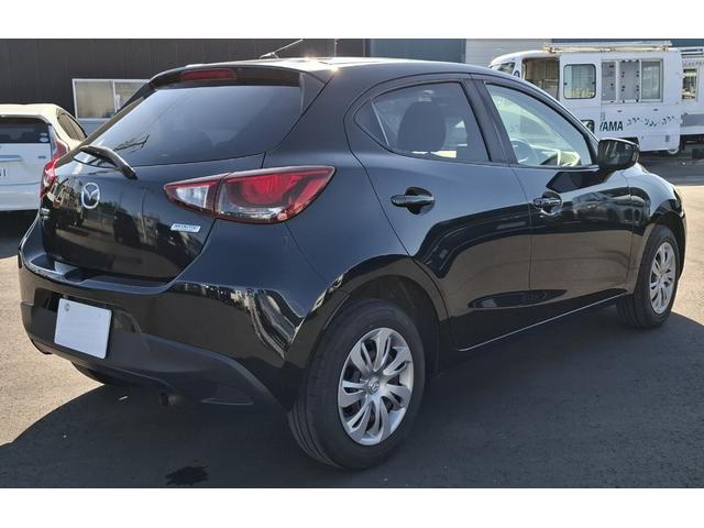 デミオ １３Ｓ　４ＷＤ　ＬＥＤコンフォートパッケージ　スマートキー（5枚目）