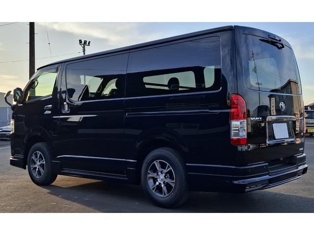 ハイエースバン スーパーＧＬ　ダークプライム　登録済未使用車　ダークプライムＳ　ブラックルーフ　ＯＰＡＷ　寒冷地仕様　ＲＦＯＧ　ＰＶＭ　デジタルインナーミラー　モデリスタエアロＫＩＴＶｅｒ１　モデリスタラゲッジＬＥＤ、ＬＥＤカーゴライト（8枚目）