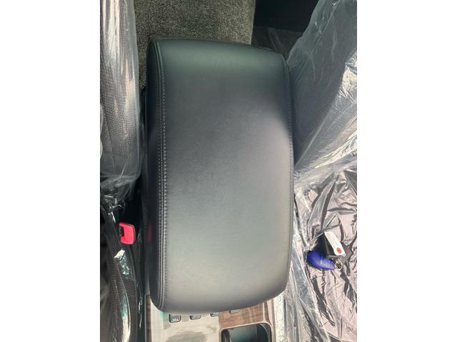 クラウンマジェスタ Ｃタイプｉ－Ｆｏｕｒ　４ＷＤ　ナビ　電動格納ミラー　ＡＢＳ　ＥＴＣ　Ｂカメラ　盗難防止システム　パワーシート　スマートキー　シートヒーター　Ｗエアバック　オートクルーズコントロール　キーレス　ドラレコ　ワンオーナー　ＥＳＣ（30枚目）