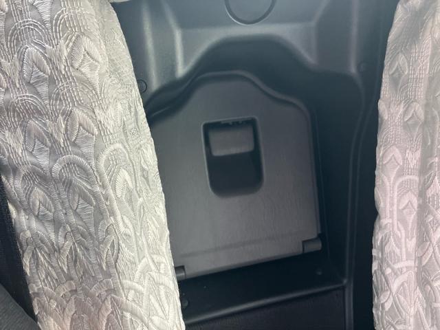 クラウンマジェスタ Ｃタイプｉ－Ｆｏｕｒ　４ＷＤ　ナビ　電動格納ミラー　ＡＢＳ　ＥＴＣ　Ｂカメラ　盗難防止システム　パワーシート　スマートキー　シートヒーター　Ｗエアバック　オートクルーズコントロール　キーレス　ドラレコ　ワンオーナー　ＥＳＣ（37枚目）