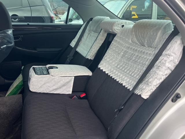 クラウンマジェスタ Ｃタイプｉ－Ｆｏｕｒ　４ＷＤ　ナビ　電動格納ミラー　ＡＢＳ　ＥＴＣ　Ｂカメラ　盗難防止システム　パワーシート　スマートキー　シートヒーター　Ｗエアバック　オートクルーズコントロール　キーレス　ドラレコ　ワンオーナー　ＥＳＣ（40枚目）