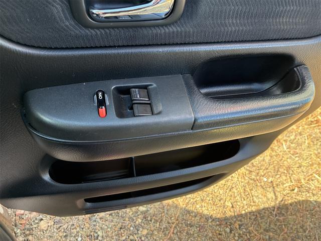 バモス 4WD 両側スライドドア ナビ AT ABS CD アルミホイール エアコン パワーステアリング パワーウィンドウ(8枚目)