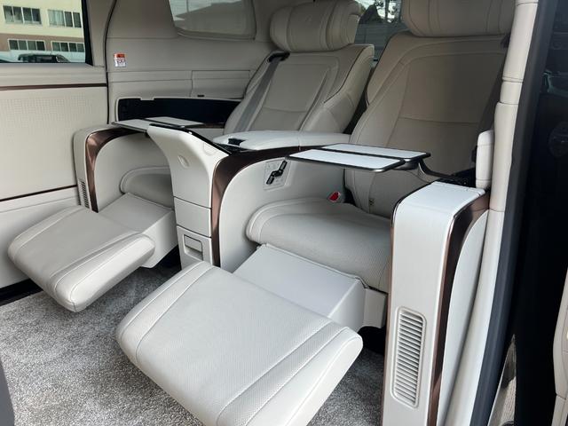 ＬＭ ＬＭ５００ｈ　エグゼクティブ　ＬＭ５００ｈ　エグゼクティブ（４名）　モデリスタエアロ　１オーナー　マークレビンソン　４８インチリヤエンターテイメント　ユニバーサルステップ　調光機能付きパーティション　デジタルインナーミラー（15枚目）