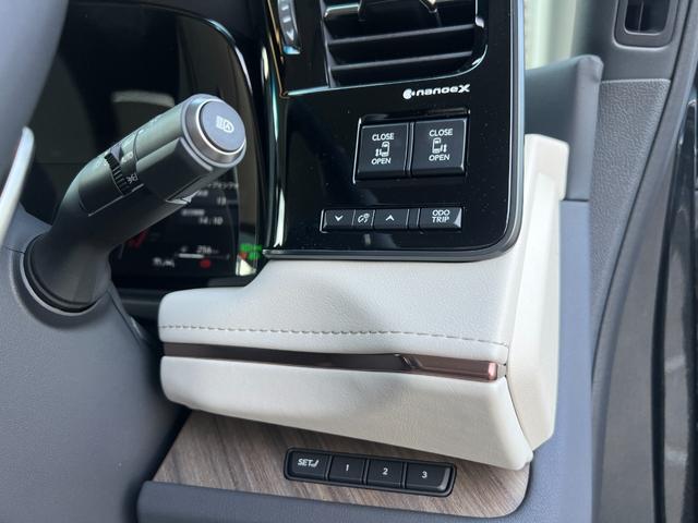 ＬＭ ＬＭ５００ｈ　エグゼクティブ　ＬＭ５００ｈ　エグゼクティブ（４名）　モデリスタエアロ　１オーナー　マークレビンソン　４８インチリヤエンターテイメント　ユニバーサルステップ　調光機能付きパーティション　デジタルインナーミラー（22枚目）