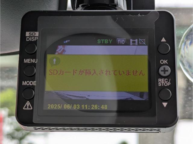 アルトラパン Ｌ　走行１万ｋ台　ドラレコ　ＥＴＣ　バックカメラ　ナビ　クリアランスソナー　レーンアシスト　衝突被害軽減システム　オートライト　スマートキーＸ２　アイドリングストップ　シートヒーター　ベンチシート（5枚目）