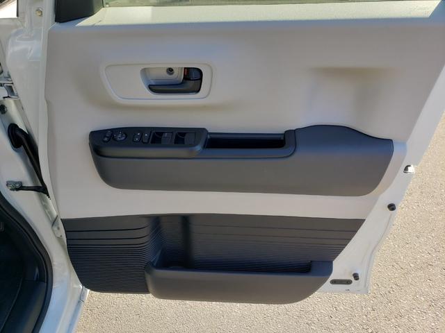 Ｎ－ＢＯＸ ベースグレード　コンフォートＰＧ　禁煙車　走行１２千Ｋｍ台　車検Ｒ９／２　両側電動スライドドア　ＥＴＣ　バックカメラ　フルセグナビ　クリアランスソナー　オートクルコン　衝突被害軽減システム　ＬＥＤライト　スマートキー（43枚目）