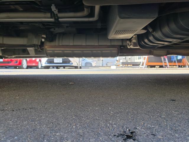 セレナ ハイウェイスター Vセレクション 禁煙車 9インチフルセグナビ ドラレコ 後席モニター ETC バックカメラ オートクルコン 衝突被害軽減システム 両側ハンズフリー電動スライドドア LEDライト スマートキー アイドリングストップ(31枚目)