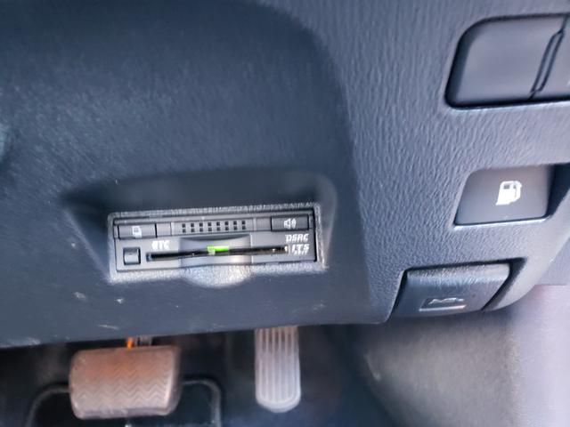 プリウス Ａツーリングセレクション　禁煙車　モデリスタエアロ　９型フルセグナビ　クールグレーレザーシート　ＥＴＣ　クリアランスソナー　レーンアシスト　　パークアシスト　衝突被害軽減システム　バックカメラ　オートハイビーム　オートライト（7枚目）