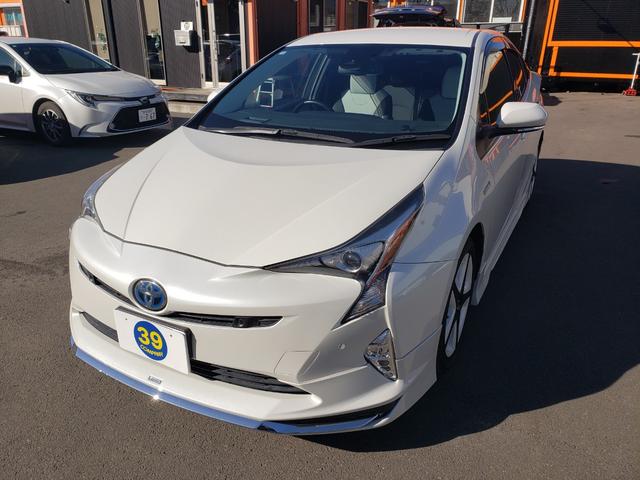 プリウス Ａツーリングセレクション　禁煙車　モデリスタエアロ　９型フルセグナビ　クールグレーレザーシート　ＥＴＣ　クリアランスソナー　レーンアシスト　　パークアシスト　衝突被害軽減システム　バックカメラ　オートハイビーム　オートライト（11枚目）