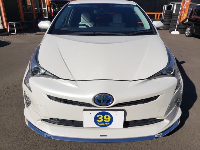 プリウス Ａツーリングセレクション　禁煙車　モデリスタエアロ　９型フルセグナビ　クールグレーレザーシート　ＥＴＣ　クリアランスソナー　レーンアシスト　　パークアシスト　衝突被害軽減システム　バックカメラ　オートハイビーム　オートライト（12枚目）