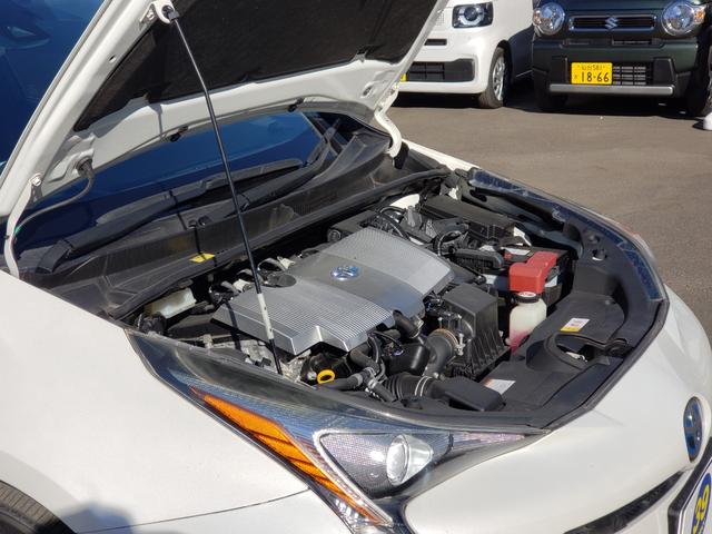 プリウス Ａツーリングセレクション　禁煙車　モデリスタエアロ　９型フルセグナビ　クールグレーレザーシート　ＥＴＣ　クリアランスソナー　レーンアシスト　　パークアシスト　衝突被害軽減システム　バックカメラ　オートハイビーム　オートライト（25枚目）
