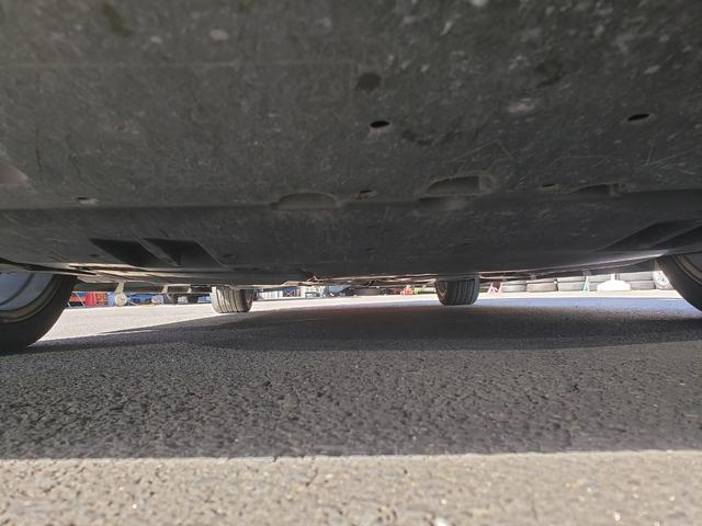 プリウス Ａツーリングセレクション　禁煙車　モデリスタエアロ　９型フルセグナビ　クールグレーレザーシート　ＥＴＣ　クリアランスソナー　レーンアシスト　　パークアシスト　衝突被害軽減システム　バックカメラ　オートハイビーム　オートライト（31枚目）