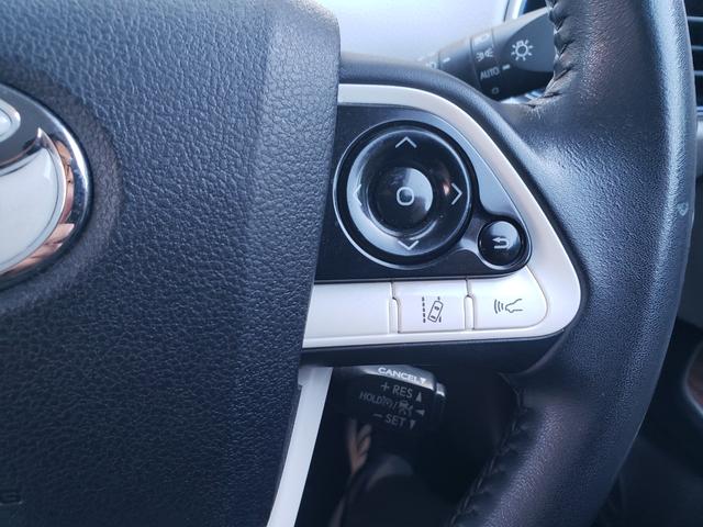 プリウス Ａツーリングセレクション　禁煙車　モデリスタエアロ　９型フルセグナビ　クールグレーレザーシート　ＥＴＣ　クリアランスソナー　レーンアシスト　　パークアシスト　衝突被害軽減システム　バックカメラ　オートハイビーム　オートライト（39枚目）