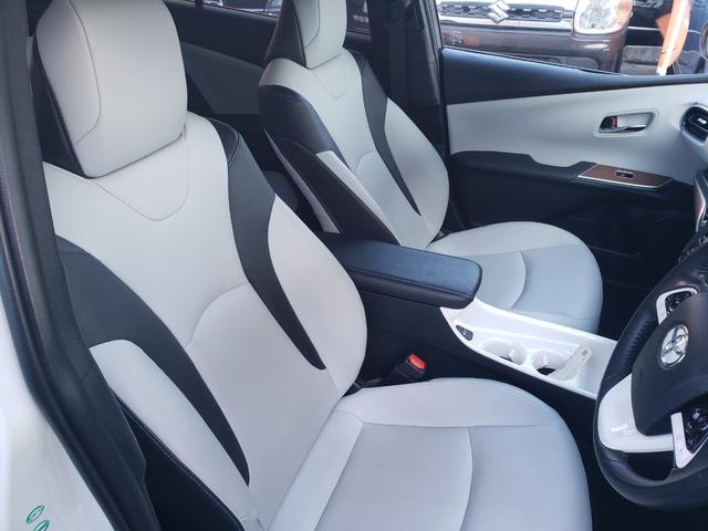 プリウス Ａツーリングセレクション　禁煙車　モデリスタエアロ　９型フルセグナビ　クールグレーレザーシート　ＥＴＣ　クリアランスソナー　レーンアシスト　　パークアシスト　衝突被害軽減システム　バックカメラ　オートハイビーム　オートライト（43枚目）