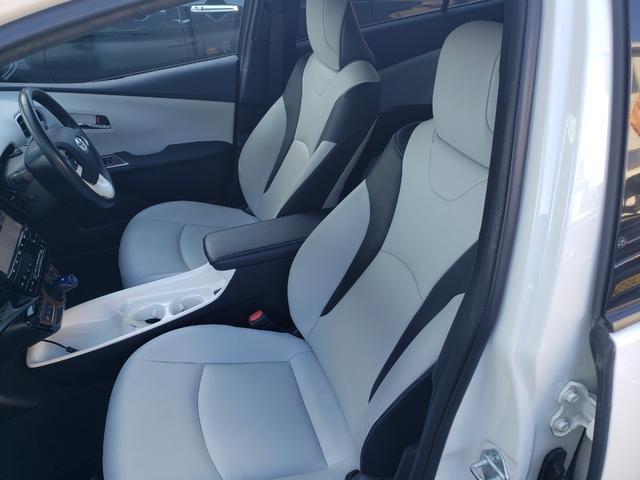 プリウス Ａツーリングセレクション　禁煙車　モデリスタエアロ　９型フルセグナビ　クールグレーレザーシート　ＥＴＣ　クリアランスソナー　レーンアシスト　　パークアシスト　衝突被害軽減システム　バックカメラ　オートハイビーム　オートライト（46枚目）