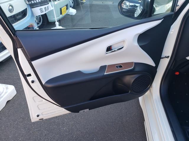 プリウス Ａツーリングセレクション　禁煙車　モデリスタエアロ　９型フルセグナビ　クールグレーレザーシート　ＥＴＣ　クリアランスソナー　レーンアシスト　　パークアシスト　衝突被害軽減システム　バックカメラ　オートハイビーム　オートライト（49枚目）