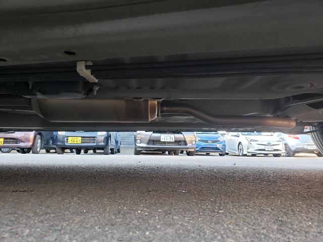 アルトラパン モード　禁煙車　走行２２千Ｋｍ台　ドラレコ　ＥＴＣ　ナビ　ＴＶ　クリアランスソナー　レーンアシスト　衝突被害軽減システム　オートライト　ＨＩＤ　スマートキー　アイドリングストップ　電動格納ミラー　シートヒータ（30枚目）