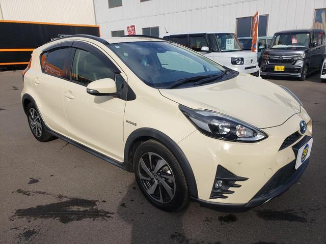 アクア クロスオーバー　ワンオーナー　禁煙車　検Ｒ９／８　ＥＴＣ　バックカメラ　ナビ　ＴＶ　レーンアシスト　衝突被害軽減システム　オートライト　オートハイビーム　ＬＥＤライト　Ｂｌｕｅｔｏｏｔｈ　スマートキー　シートヒーター（11枚目）