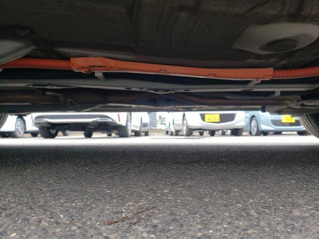 アクア クロスオーバー　ワンオーナー　禁煙車　検Ｒ９／８　ＥＴＣ　バックカメラ　ナビ　ＴＶ　レーンアシスト　衝突被害軽減システム　オートライト　オートハイビーム　ＬＥＤライト　Ｂｌｕｅｔｏｏｔｈ　スマートキー　シートヒーター（20枚目）