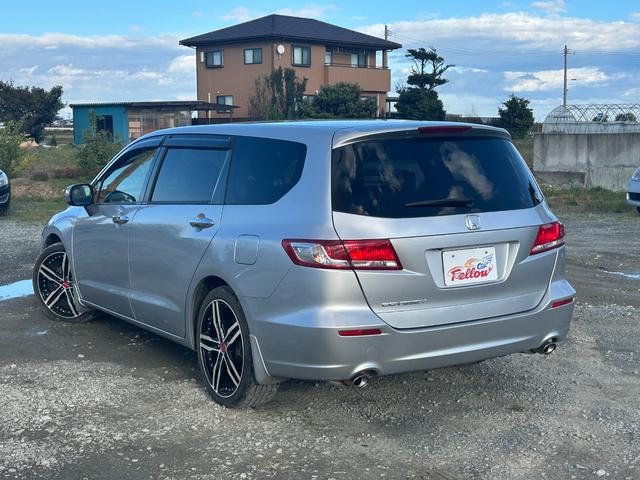 オデッセイ Ｍファインスピリット　関東仕入れ　アラウンドビューモニター　ＨＤＤナビ　ＣＤ　ＥＴＣ　ＨＩＤヘッドライト　三列シート　シートカバー　社外１９インチＡＷ　タイミングチェーン（5枚目）