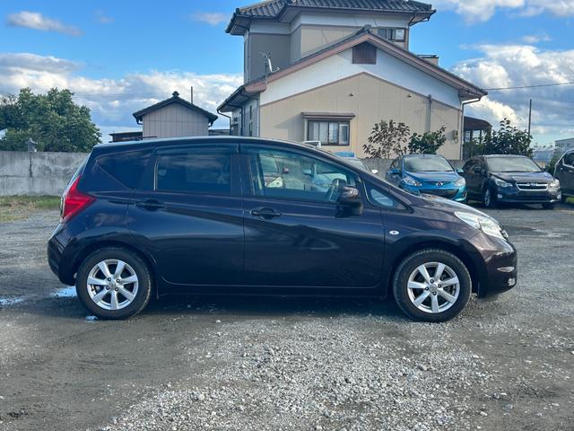 ノート X DIG-S 関東仕入れ スーパーチャージャー Bluetooth フルセグTV バックカメラ スマートキー プッシュスタート ETC オートエアコン 電動格納ミラー タイミングチェーン 純正15インチAW(10枚目)