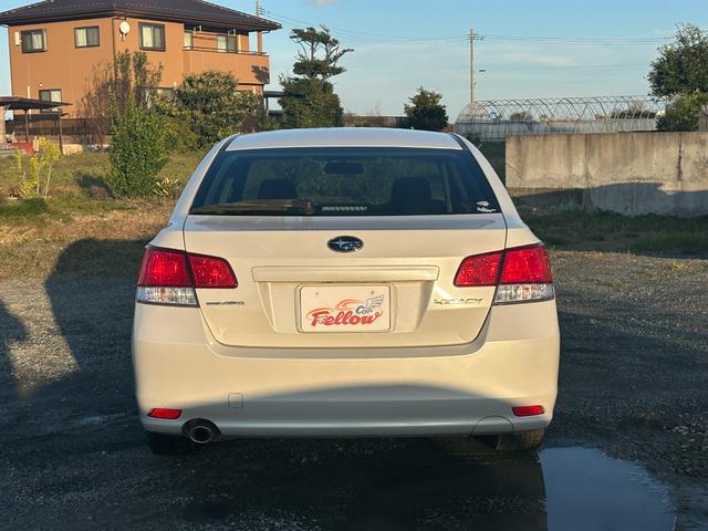 レガシィＢ４ ２．５ｉ　４ＷＤ　Ｂｌｕｅｔｏｏｔｈオーディオ　フルセグＴＶ　社外１７インチアルミホイール　キーレスエントリー　電動格納ミラー　フォグランプ（11枚目）