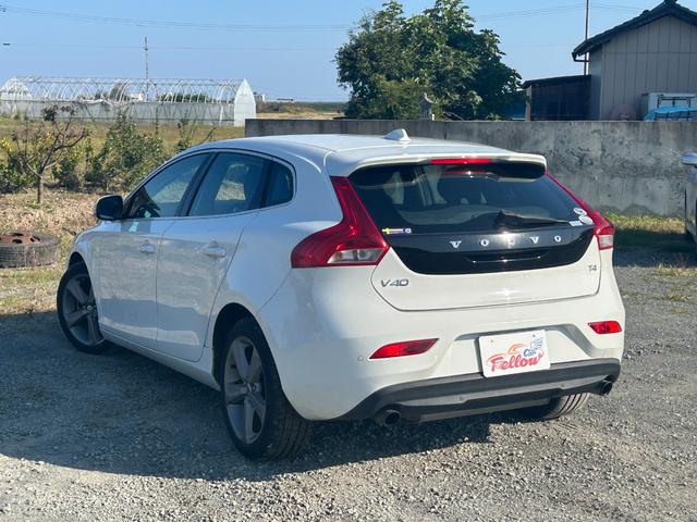 V40 T4 東海仕入れ Bluetoothオーディオ フルセグTV レーダークルーズコントロール ブライドスポットモニター コーナーセンサー ETC スマートキー プッシュスタート 純正17インチAW(5枚目)