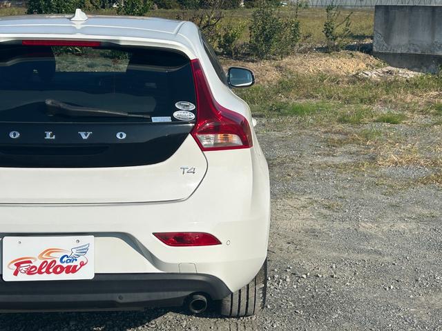 V40 T4 東海仕入れ Bluetoothオーディオ フルセグTV レーダークルーズコントロール ブライドスポットモニター コーナーセンサー ETC スマートキー プッシュスタート 純正17インチAW(14枚目)