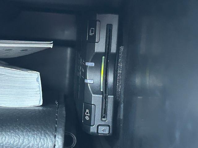 V40 T4 東海仕入れ Bluetoothオーディオ フルセグTV レーダークルーズコントロール ブライドスポットモニター コーナーセンサー ETC スマートキー プッシュスタート 純正17インチAW(21枚目)