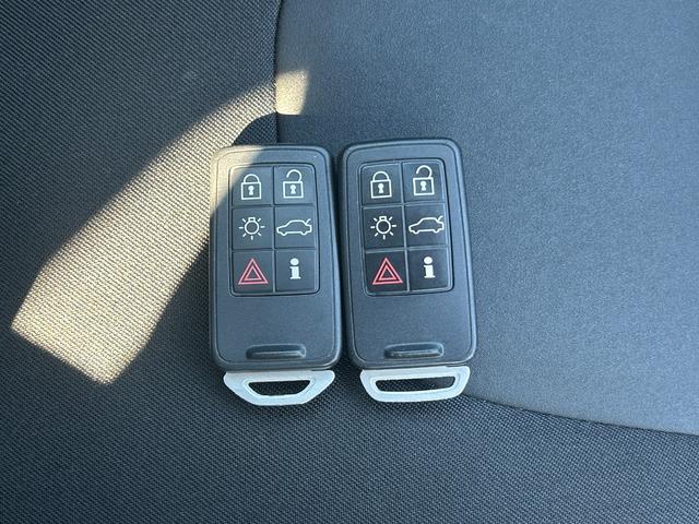 V40 T4 東海仕入れ Bluetoothオーディオ フルセグTV レーダークルーズコントロール ブライドスポットモニター コーナーセンサー ETC スマートキー プッシュスタート 純正17インチAW(27枚目)