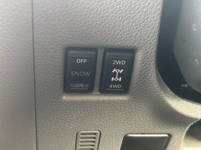 NV350キャラバンバン ロングプレミアムGXターボ パートタイム4WD 低床 エマージェンシーブレーキ ナビ アラウンドビューモニター ETC スマートキー プッシュスタート LEDヘッドライト(16枚目)