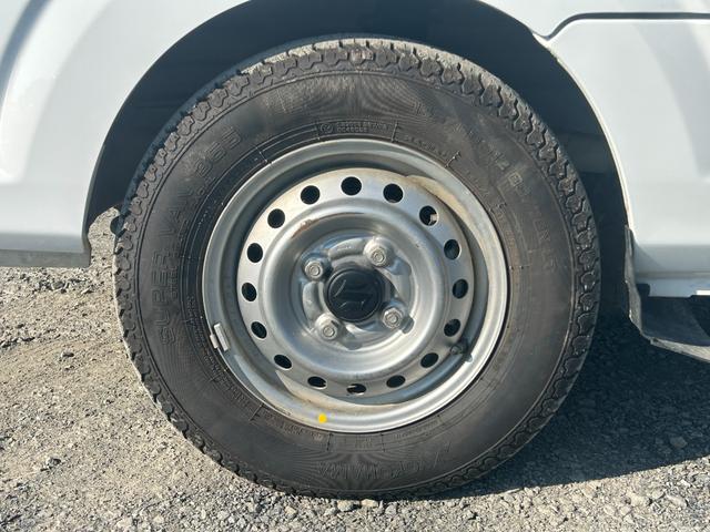 キャリイトラック KCエアコン・パワステ農繁仕様 距離3200km パートタイム4WD デュアルカメラブレーキサポート キーレスエントリー(17枚目)