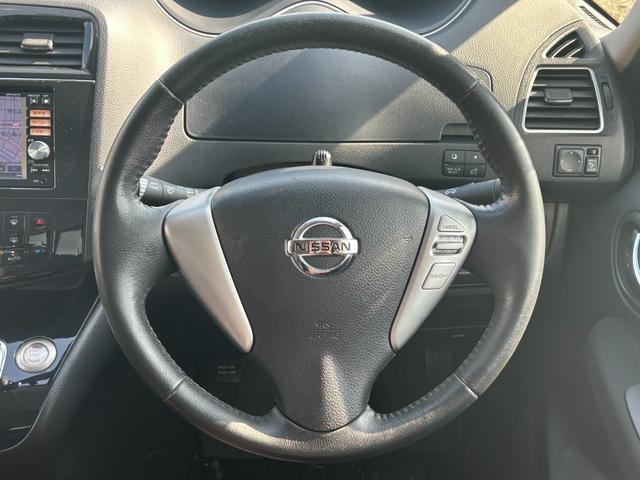 セレナ ハイウェイスター　Ｓ－ハイブリッド　Ｖセレクション　フリップダウンモニター　両側パワースライドドア　Ｂｌｕｅｔｏｏｔｈオーディオ　フルセグＴＶ　バックカメラ　ＥＴＣ　スマートキー　プッシュスタート　　ＨＩＤヘッドライト　純正１６インチＡＷ（18枚目）