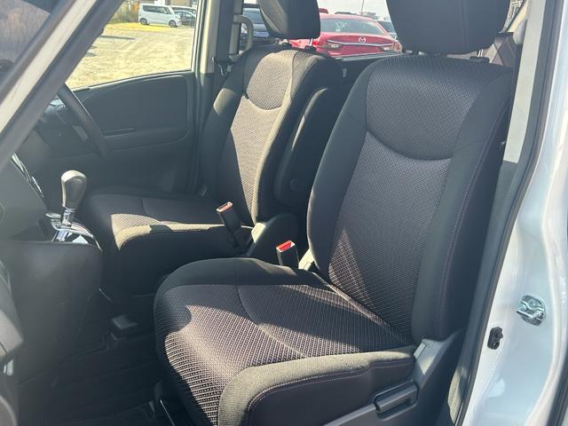 セレナ ハイウェイスター　Ｓ－ハイブリッド　Ｖセレクション　フリップダウンモニター　両側パワースライドドア　Ｂｌｕｅｔｏｏｔｈオーディオ　フルセグＴＶ　バックカメラ　ＥＴＣ　スマートキー　プッシュスタート　　ＨＩＤヘッドライト　純正１６インチＡＷ（25枚目）