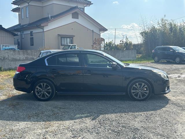 レガシィB4 2.5i BスポーツアイサイトGパッケージ 後期モデル タイミングチェーン Bluetoothオーディオ フルセグTV バックカメラ ETC レーダークルコン ハーフレザーシート パワーシート スマートキー プッシュスタート 純正17インチAW(11枚目)