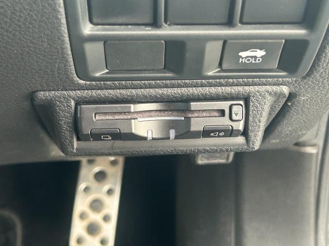 レガシィB4 2.5i BスポーツアイサイトGパッケージ 後期モデル タイミングチェーン Bluetoothオーディオ フルセグTV バックカメラ ETC レーダークルコン ハーフレザーシート パワーシート スマートキー プッシュスタート 純正17インチAW(24枚目)