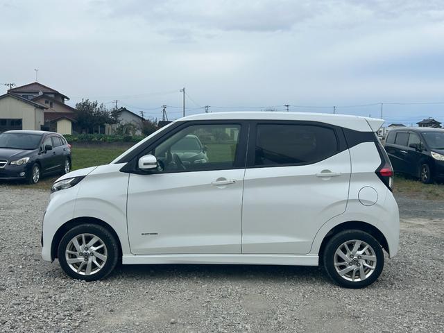 デイズ ハイウェイスター　Ｘ　プロパイロットエディション　４ＷＤ　Ｂｌｕｅｔｏｏｔｈオーディオ　フルセグＴＶ　アラウンドビューモニター　ＥＴＣ　スマートキー　プッシュスタート　オートライト　ＬＥＤヘッドライト　純正１５インチＡＷ　タイミングチェーン（11枚目）